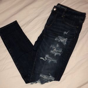 American Eagle Denim Ripped Jegging